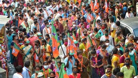 Karnataka Bypolls Trends Show Bjp Leading In Both Seats Hindustan Times