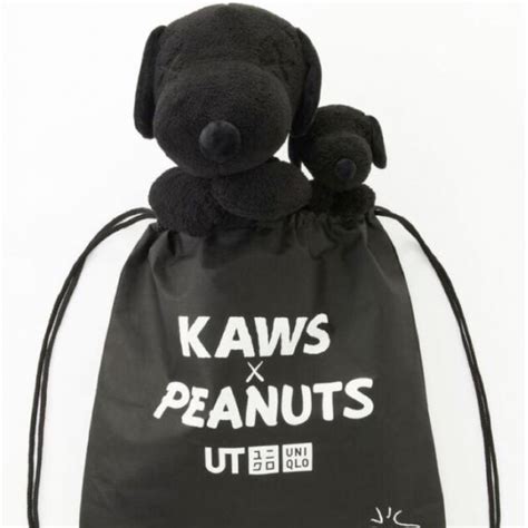 Ut X Kaws X Peanuts 三方聯名 闇黑史努比 Snoopy Uniqlo 蝦皮購物