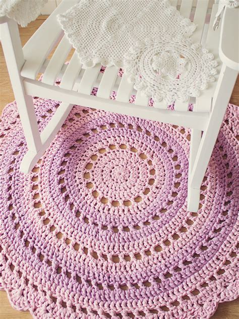 Crochet A Gorgeous Mandala Floor Rug