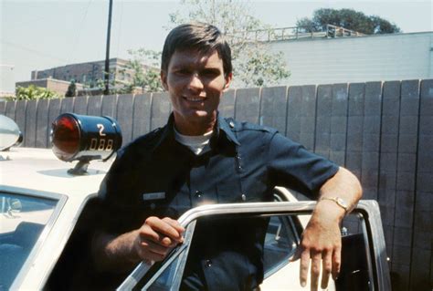 See Last Living "Adam-12" Cast Member Kent McCord at 79 — Best Life