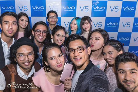 Vivo Indonesia On Twitter Mp Softlight Camera Vivo V New Color