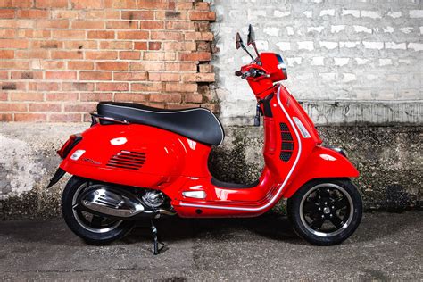 Vespa Gts Hpe Super Roller Motorradbox