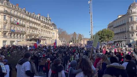 Envol On Twitter Rt Anonymecitoyen Montpellier Contre Macron Et Le