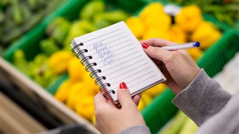 Mistakes Everyone Makes At The Grocery Store