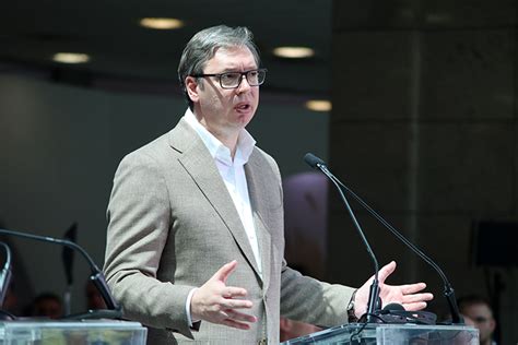 Vučić Srbija kupuje dronove samoubice od Emirata Vesti 21 02 2023