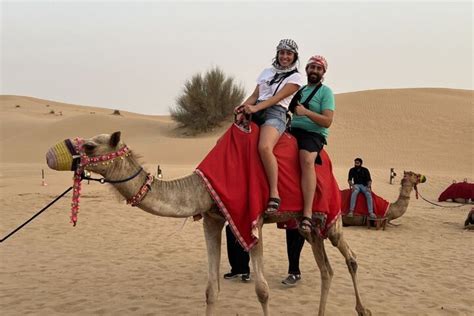 Safári VIP no deserto quadriciclo churrasco passeio de camelo todos