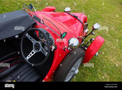 Three wheeler car kit car hi-res stock photography and images - Alamy