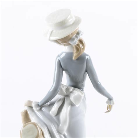 Lladró Lady With Parasol Porcelain Figurine Ebth