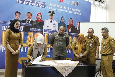 Sertijab Erna Juita Sebagai Kepala Dispusip Kota Pekanbaru Dinas