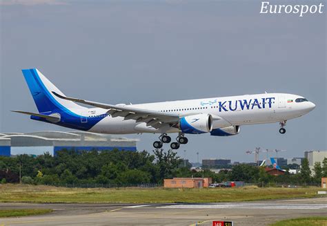 Airbus A330 841 Kuwait Airways F WWYU 9K APF MSN 1964 AIB