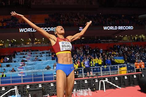 FUERA DE ESTE MUNDO Campeona Del Mundo Indoor Por Tercera Vez