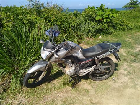 Motociclista ferido em acidente é resgatado por helicóptero do Corpo de