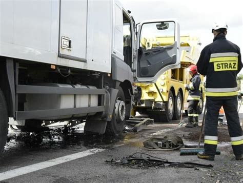 Kobieta Zgin A W Wypadku Na Krajowej Jedynce