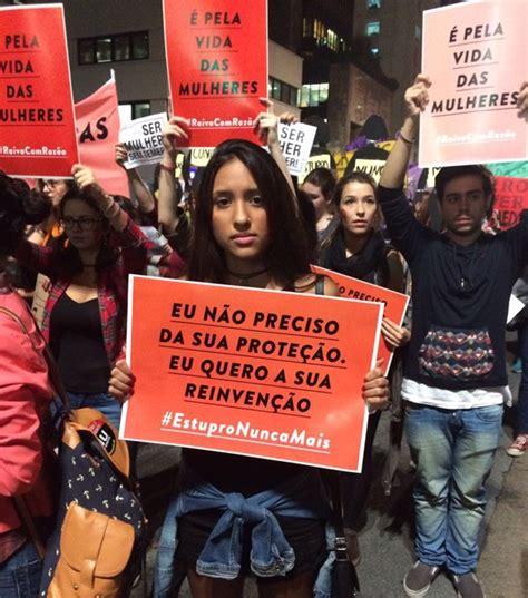 Ato contra cultura do estupro reúne milhares de manifestantes nas ruas