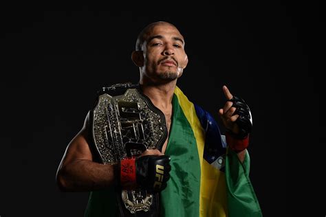 José Aldo quer cinturão peso galo para seguir fazendo história no UFC