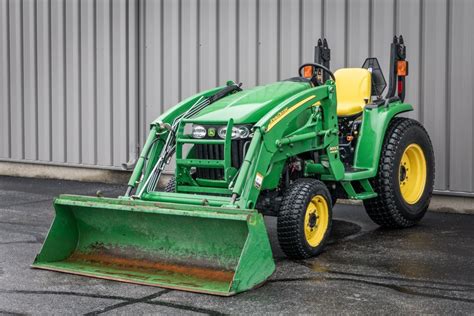 John Deere 3520 Tractor