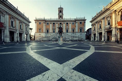 Piazza Del Campidoglio La Prima Piazza Della Roma Moderna Nel Cuore