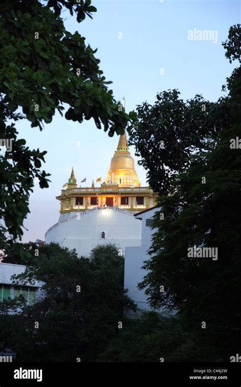 Goldener berg bangkok Fotos und Bildmaterial in hoher Auflösung Alamy