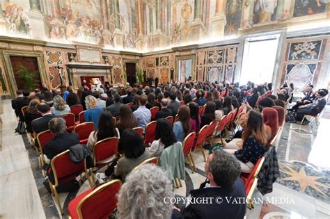 A Docenti E Alunni Della Scuola Vaticana Paleografica Diplomatica E