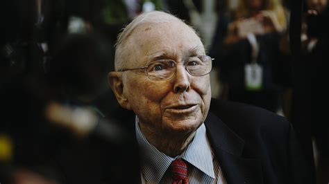 Berkshire Hathaway's Charlie Munger criticized for $1.5B 'windowless ...