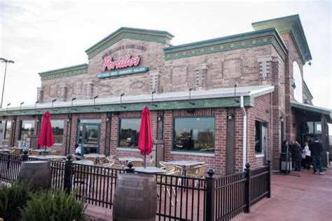 THE 10 BEST Restaurants Near Gurnee Mills (Updated 2025)