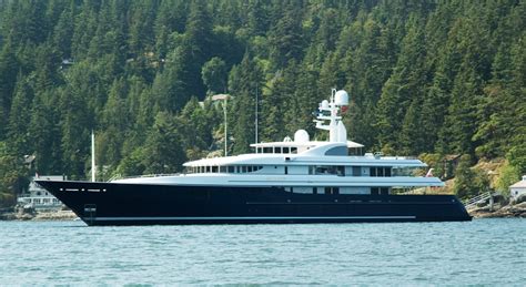 How Big is a Big Yacht? This Big | Bigsnit Blog