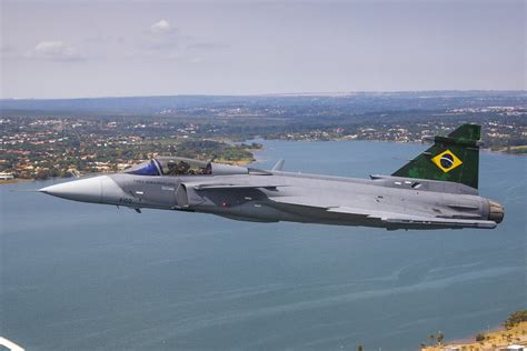 F Brica Da Saab No Brasil Realiza Montagem Das Asas Do Gripen E Rota News