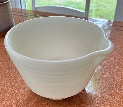 Vintage Pyrex White Milk Glass Hamilton Beach Ribbed Mixing Bowl W Spout 22 Etsy