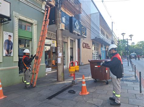 Opera O De Retirada De Fios Telef Nicos Obsoletos Retomada Em Alegrete