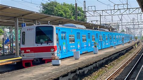 Kumpulan Krl Commuter Line Di Stasiun Cilebut Jr Joban Tm