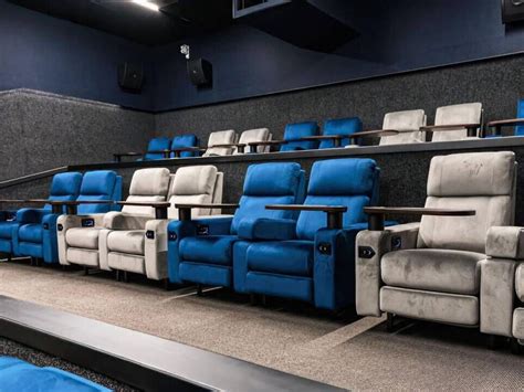 Vip cinema recliner with great comfort and luxury - Leadcom