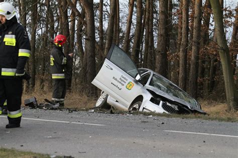 Groźny wypadek pod Wrocławiem Trzy osoby ranne Gazeta Wrocławska