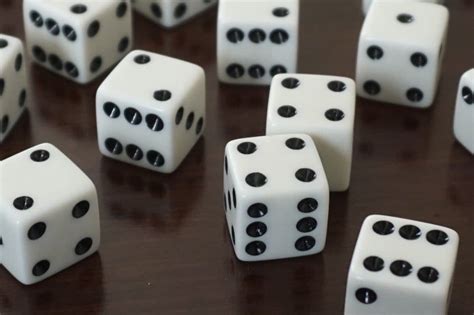 7 Best Dice Games You Should Learn How to Play (Updated 2019)