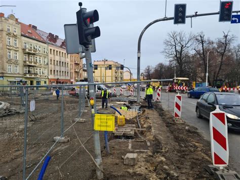 Prace przy przebudowie ulicy Pocztowej idą zgodnie z planem ZMIEDZI PL