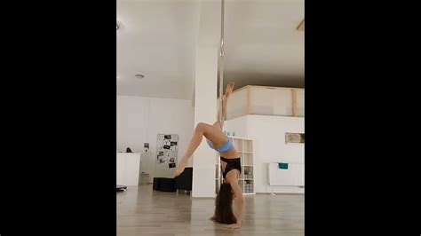 Pole Combo Tumble To Twisted Grip Ayesha Advanced Youtube