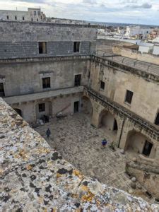 Découverte des monuments de la ville d Otrante dans les Pouilles en