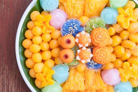 Colorful, beautiful and tasty Thai desserts - Sawasdee