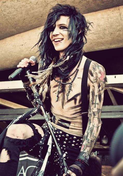 Andy Biersack Smiling At A Gig Black Veil Brides Y Black Veil Brides