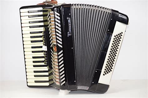 Parrot Accordion Store