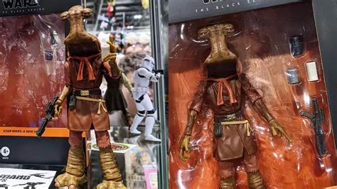 New Star Wars Black Series Momaw Nadon Action Figure On Display In Hand