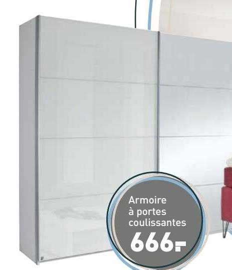 Promo Armoire à Portes Coulissantes chez Mobel Martin iCatalogue fr