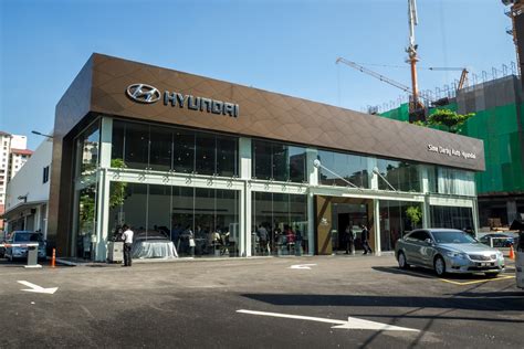 Hyundai Malaysia opens doors to SEA's first flagship showroom in Old ...