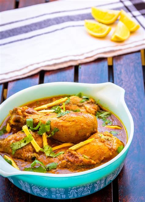 Ginger Chicken Curry - Indian Spicy Chicken DIsh Stock Image - Image of dinner, cilantro: 107062803