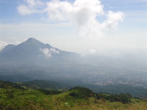 Pendakian Gunung Penanggungan 1653 Mdpl Via Tamiajeng