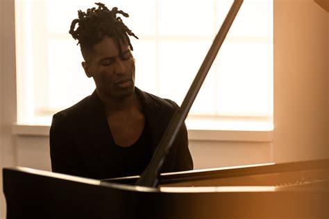 Jon Batiste Offizielle Biografie