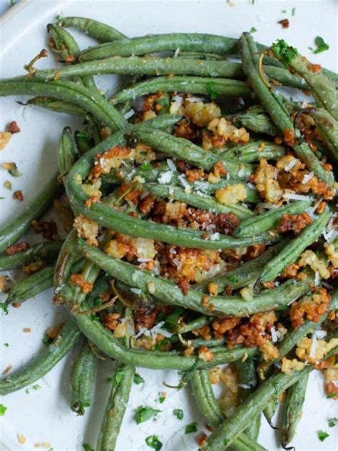 Crispy Air Fryer Green Beans With Garlic Parmesan Eat With Carmen