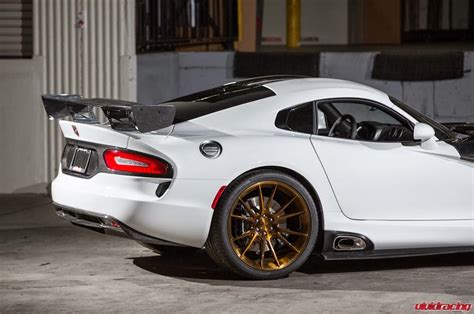 Vivid Racing S Carbon Fiber Viper Previewed For Sema Ebeasts