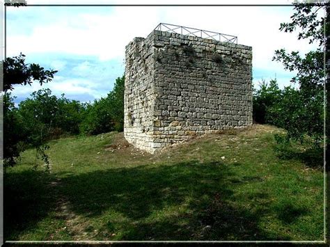 Diaporama tour de garde Lagardelle Château féodal et ruine médiévale