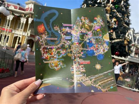 First Look At 2022 Event Guide Map For Mickeys Very Merry Christmas