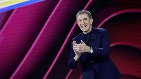 Ezio Greggio Scrive Una Lettera Aperta A Maria De Filippi Non